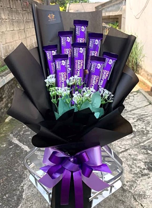 Buket berisi cokelat